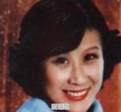 《军港之夜》原唱苏小明后来没消息了,她去哪里了 《军港之夜》原唱苏小明后来没消息了,她去哪里了 - 爱唱歌