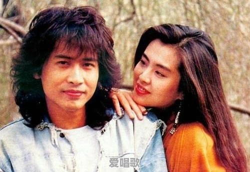 爱戴流行歌曲有哪些 - 爱唱歌