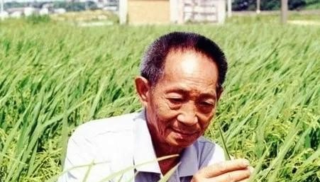 科学家伟大还是明星伟大 - 爱唱歌