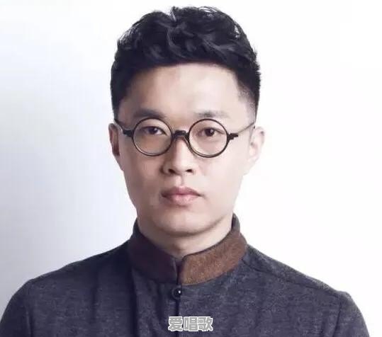 网络故事大全 网络故事大全 - 爱唱歌