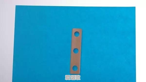 纸飞机永远是儿时最纯真的童趣,叠纸飞机的方法有很多种,但怎么折纸飞机才能让它飞的更高更远呢 纸飞机永远是儿时最纯真的童趣,叠纸飞机的方法有很多种,但怎么折纸飞机才能让它飞的更高更远呢 - 爱唱歌