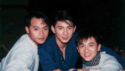 你觉得小虎队,F4和tfboys巅峰时期哪个组合更红?你更喜欢哪个组合 你觉得小虎队,F4和tfboys巅峰时期哪个组合更红?你更喜欢哪个组合 - 爱唱歌
