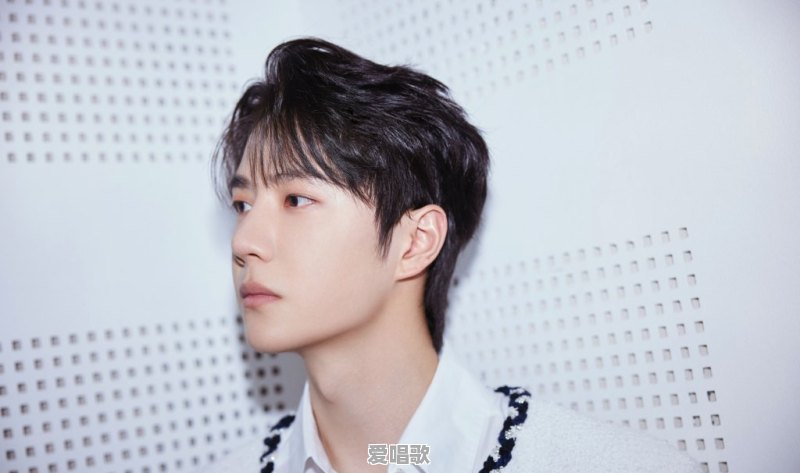 阿姆都骂过谁、还有骂他们的歌曲是什么 阿姆都骂过谁、还有骂他们的歌曲是什么 - 爱唱歌
