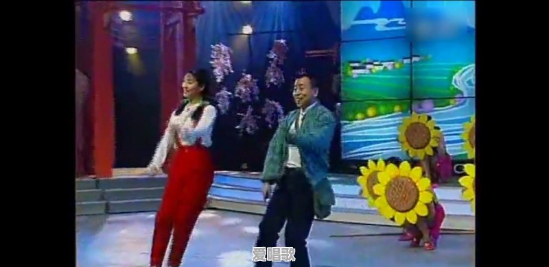 秦霄贤小品蹦迪神曲叫什么 秦霄贤小品蹦迪神曲叫什么 - 爱唱歌