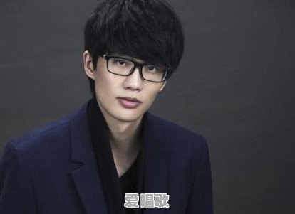 华语乐坛的半臂江山是谁唱的 华语乐坛的半臂江山是谁唱的 - 爱唱歌