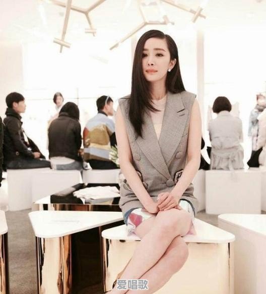 carla bruni好听的歌 - 爱唱歌