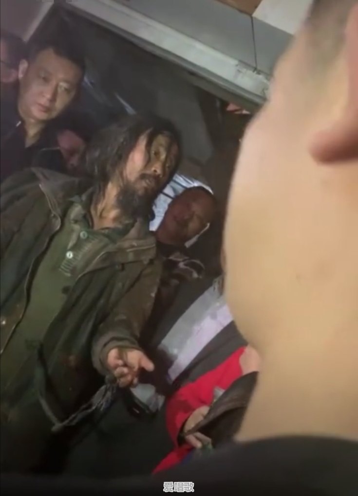 如何看待最近在抖音和快手上很火的“流浪大师”这一现象 如何看待最近在抖音和快手上很火的“流浪大师”这一现象 - 爱唱歌