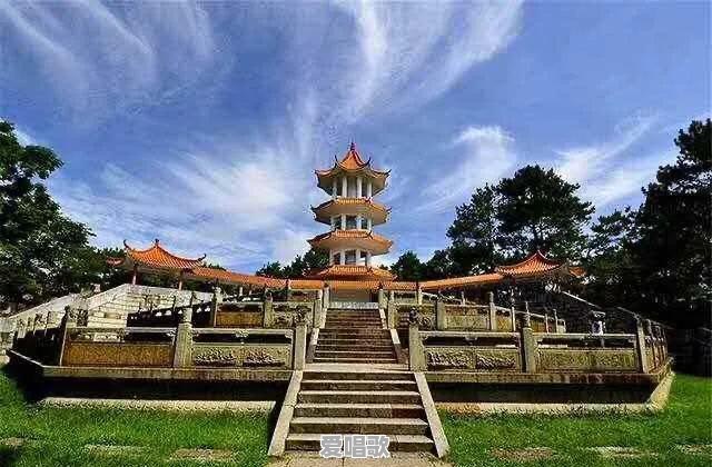阳朔西街锦鲤网红歌手 阳朔西街锦鲤网红歌手 - 爱唱歌