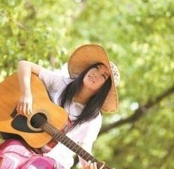 西单女孩,她是唱哪首歌而走红?她的唱功如何 西单女孩,她是唱哪首歌而走红?她的唱功如何 - 爱唱歌