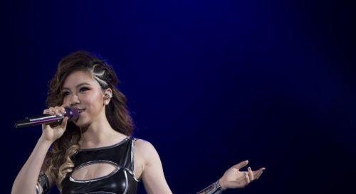 为什么感觉很多港台明星普通话都讲不好,而唱国语歌却很标准 为什么感觉很多港台明星普通话都讲不好,而唱国语歌却很标准 - 爱唱歌