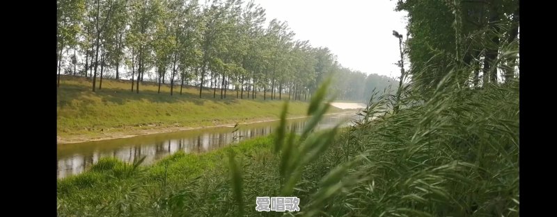 玩双截棍流行音乐叫什么 玩双截棍流行音乐叫什么 - 爱唱歌