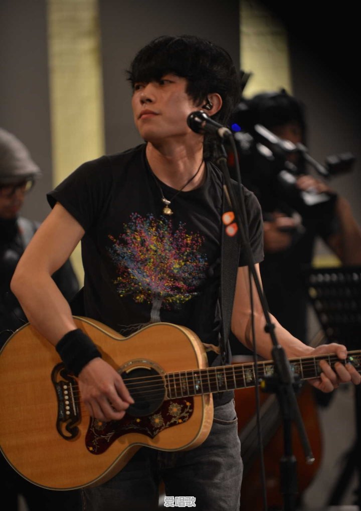 民谣歌曲烟嗓网络歌手 民谣歌曲烟嗓网络歌手 - 爱唱歌