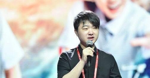 演员的诞生总导演是谁 - 爱唱歌