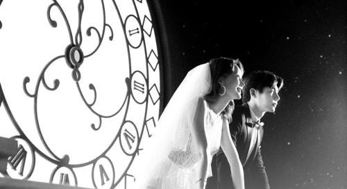 如果一个女生经常看你这代表什么 如果一个女生经常看你这代表什么 - 爱唱歌