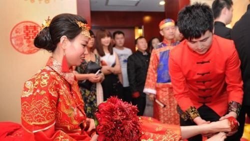 山东伴娘唱歌技巧视频大全 山东伴娘唱歌技巧视频大全 - 爱唱歌