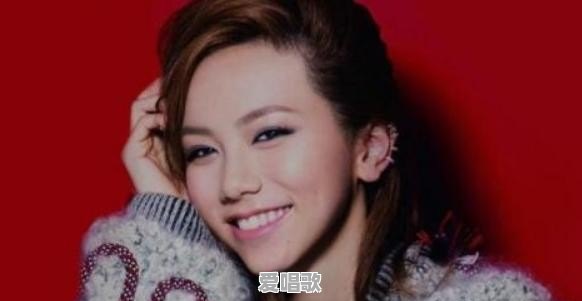 网络人气流行歌曲30首歌 - 爱唱歌