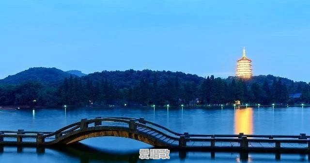 唱歌布置高级场景技巧有哪些 唱歌布置高级场景技巧有哪些 - 爱唱歌
