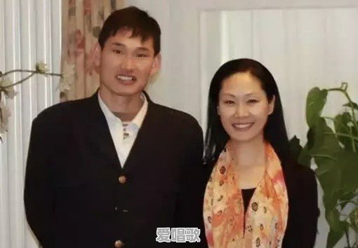 网红歌手亲情献唱视频 网红歌手亲情献唱视频 - 爱唱歌