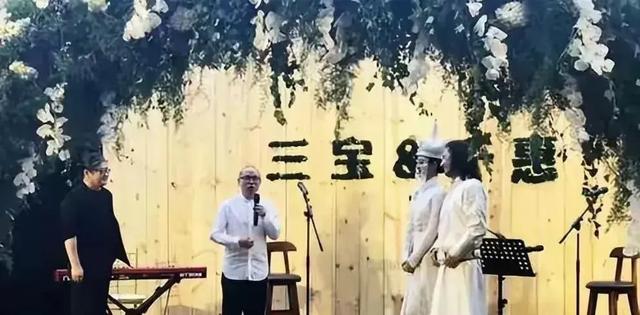 新娘全裸海报迎宾!网红千惠刷流无底线!网友直言:这老公真大方